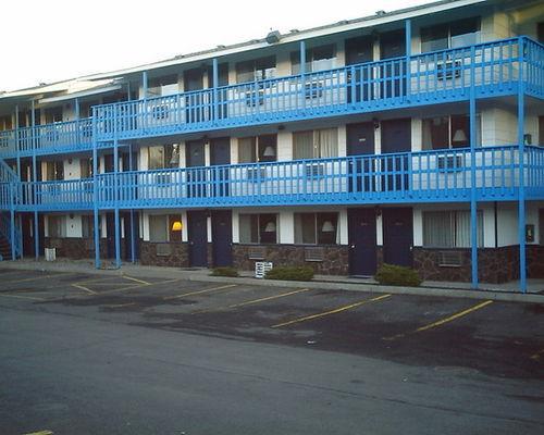 Willow Springs Motel Cheney Exterior photo